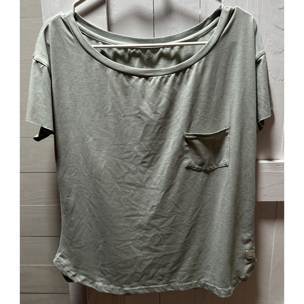 Vuori Lux Performance Tee Women's Size S Green Scooped Neck